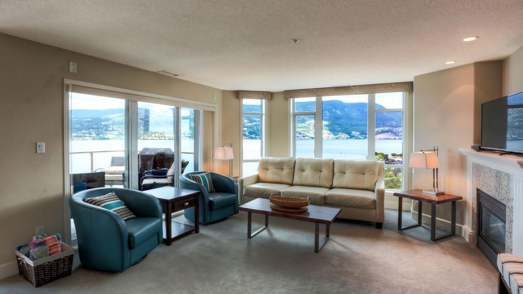 Sunset Waterfront Resort By Kelownacondorentals Bagian luar foto